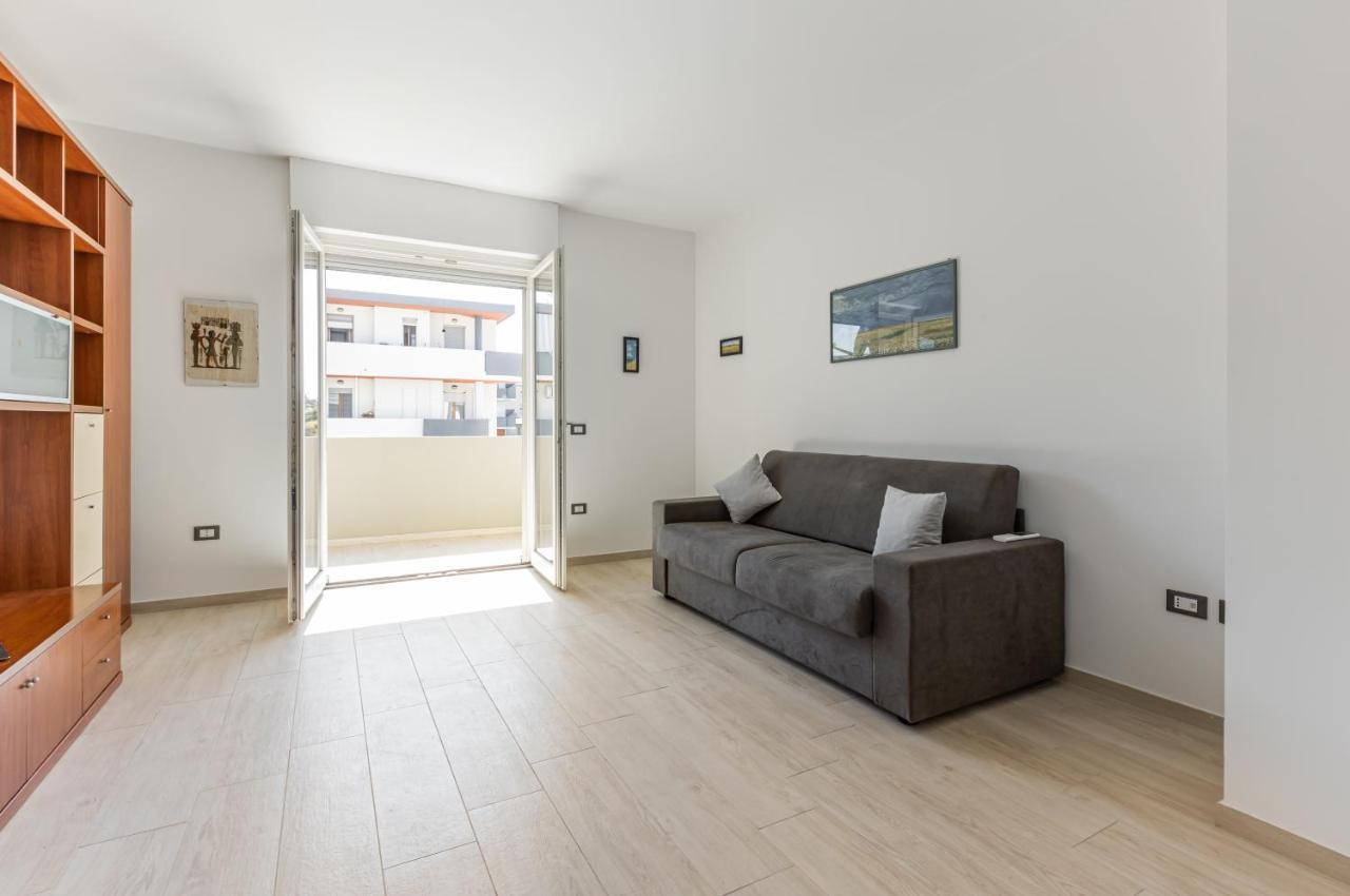 Quartu Sant'Elena Roomy Flat With Private Parking! エクステリア 写真