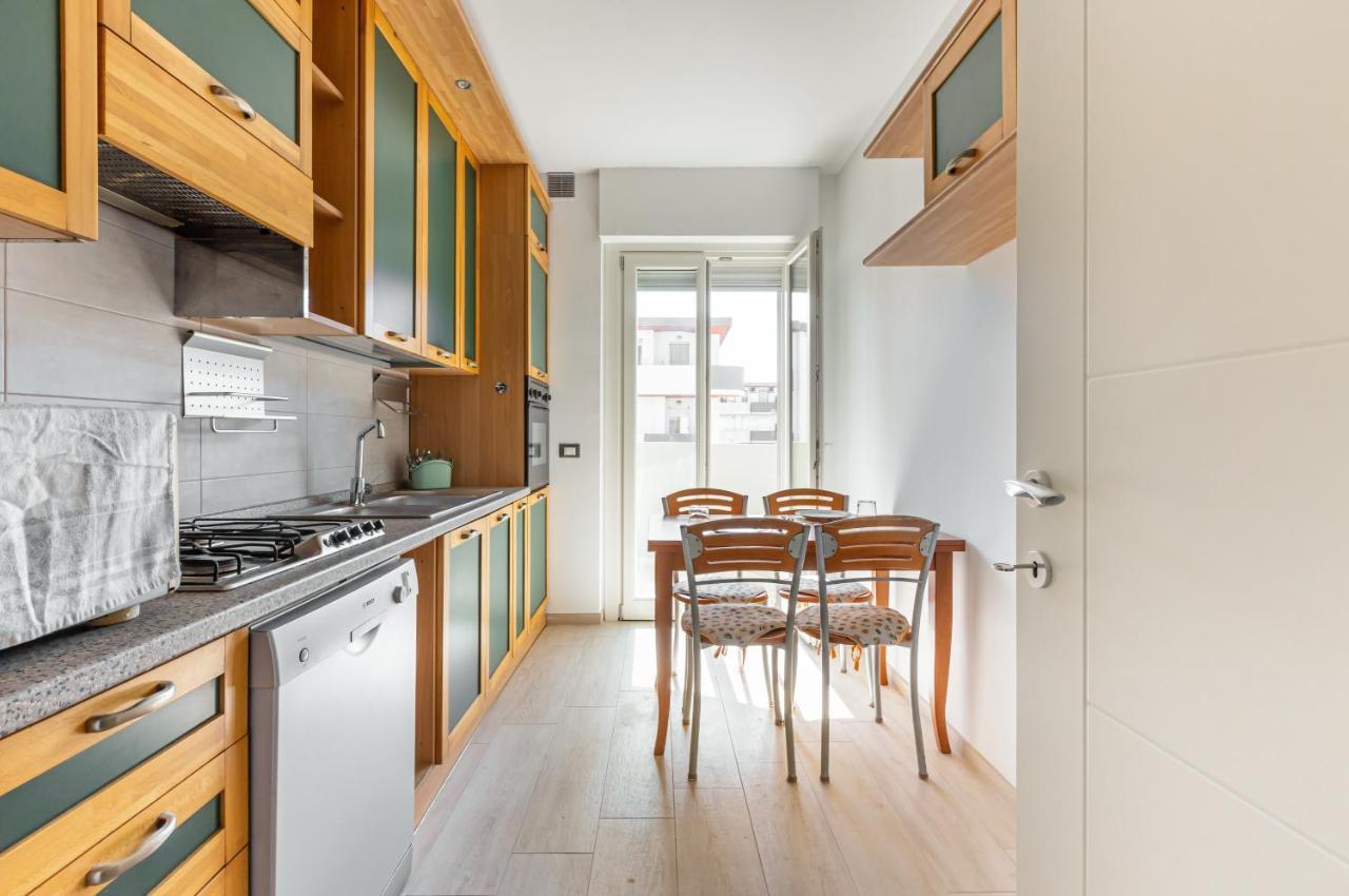 Quartu Sant'Elena Roomy Flat With Private Parking! エクステリア 写真